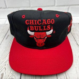 Vintage Chicago Bulls NBA Blockhead Youngan Hat Snap back Cap Black Red Men‎